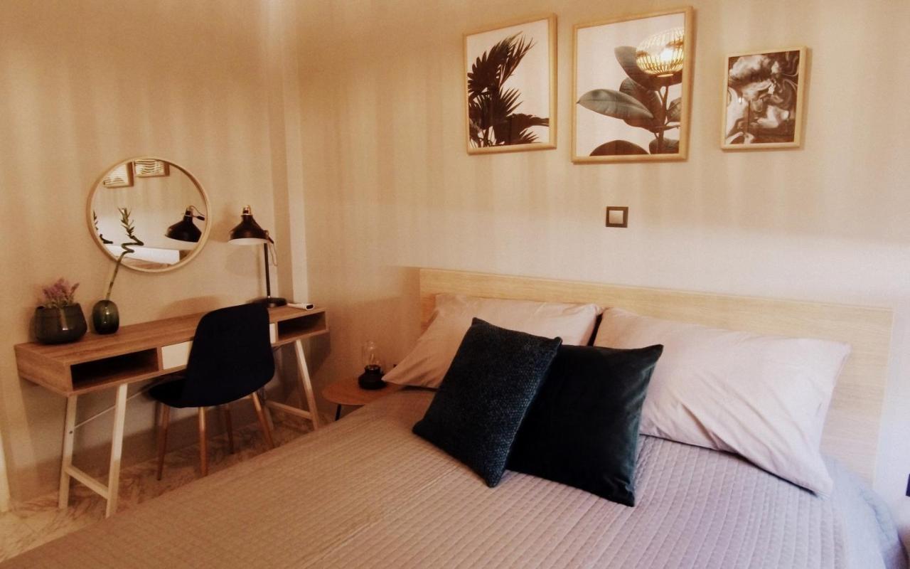 Augoustinos - Sea Side Luxury Apartments Artemi Extérieur photo